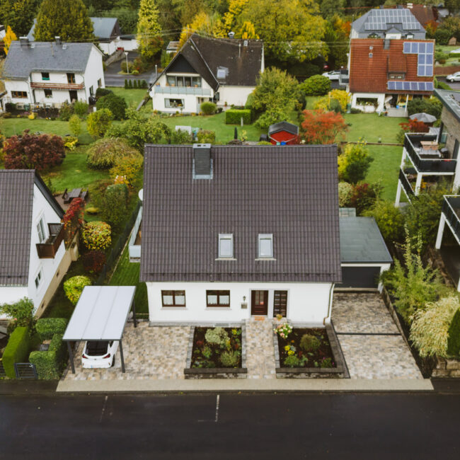 Autostellplatz mit Carport neu gebaut Hachenburg